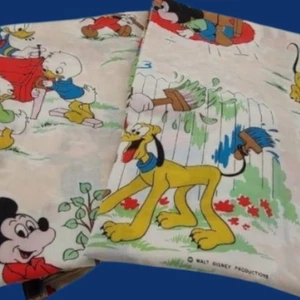 Due Pannelli Tenda Vintage Walt Disney Finiti Bambino Topolino Amici Fare Faccende - Foto 1 di 12