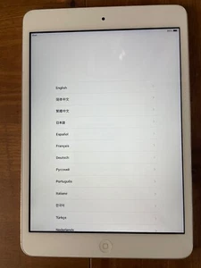Apple iPad mini 2 A1489 32 GB, Wi-Fi, 7.9 in - Silver/White - Picture 1 of 3
