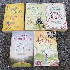 Womens Chick Lit Books Bundle X 5 Paperbacks Romance Holiday Reads GARDR - Picture 1 of 17