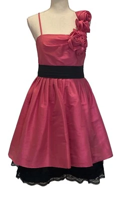 Vestido Formal Y2K Jodi Kristopher Cóctel Fiesta-Junior 7-Un Hombro 3D Rosas Foto 1 de 4