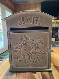 New Rustic Metal Wall Mount Mailbox,Distressed Green Mail Box Decor Butterfly - Picture 1 of 8