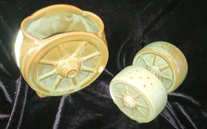 Frankoma Pottery Prairie Green Wagon Wheel Salt, Pepper & Sugar/Planter Ada Clay - Picture 1 of 7