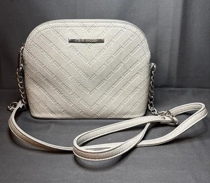 Steve Madden Dome Crossbody Purse/Handbag With Strap Light Gray - Picture 1 of 10