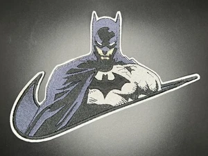Batman Iron On Embroidered Patch (Different Sizes) - Picture 1 of 9