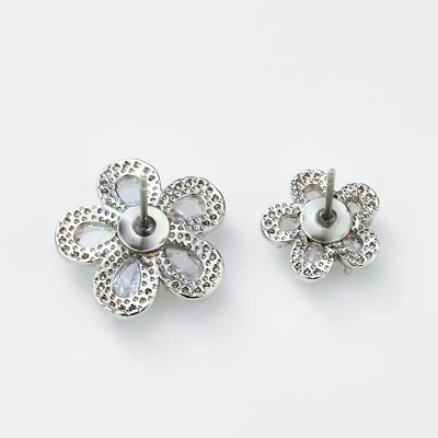 Pendientes Flor Fresa -LATUA STELLA- Foto 1 de 4