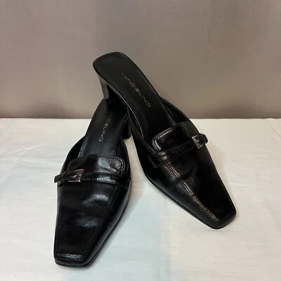 Vintage Bandolino ladies black leather mules buckle accented block heel 6.5M - Image 1 of 4