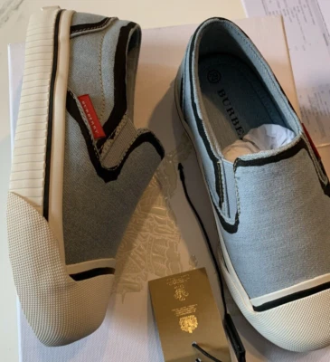 Nuevo Auténtico Burberry Niños Niños Denim Parte Superior Baja Entrenadores Tenis Azul Linton 30 $225 Foto 1 de 4