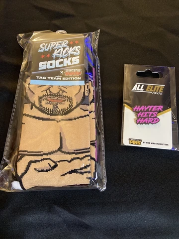 AEW Super Kicks Socks Acclaimed  All Elite Crate, and Jamie Hayter pin! Cover