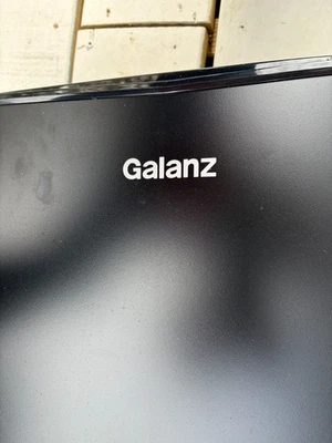 GALANZ Mini Fridge and Freezer  Model #: GLR33MBKE23 - Image 1 of 4