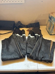 Milwaukee Motorcycle Clothing Co Vintage Women’s Leather Chaps SIZE S Read Descr - Bild 1 von 9