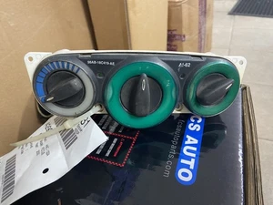 00-04 FORD FOCUS AC HEATER TEMPERATURE CONTROL PANEL 98AB18C419AE OEM - Picture 1 of 3