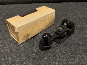 WWII Era US Navy JH Bunnell Flameproof Telegraph Key CJB-26003A NOS MINT - Zdjęcie 1 z 5