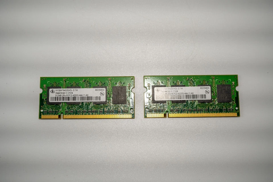 (2) Infineon 512 MB DDR2 DDR2 Memory (HYS64T64020HDL37A) - Image 1 of 2