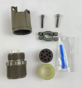 Amphenol Circular MIL Spec Connector Size 18 10P Cable Receptacle MS3101E18-19S - Picture 1 of 6