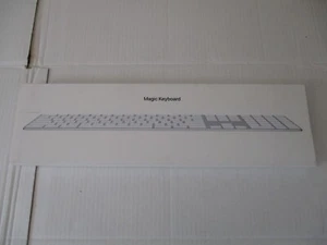 Magic Keyboard mit Ziffernblock Englisch QWERTY Tastatur MQ052Z/A- - Bild 1 von 7