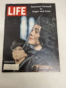 Revista LIFE 19 de abril de 1968 Martin Luther King Jr. America's Farewell (Mag-3) - Imagen 1 de 12