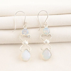 Bianco Milky Opale Gemma 925 Argento Sterling Fatto a Mano Goccia/Orecchini - Foto 1 di 3