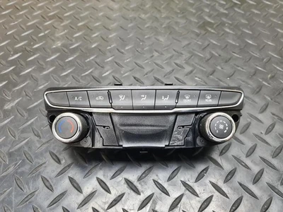 VAUXHALL ASTRA Mk7 (K) 2015-2021 AIRCON CONTROLLER 39021426 - Image 1 of 4