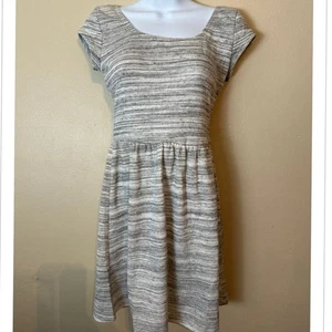 Socialite meliertes graues Kleid kleine kurze Ärmel Minikleid Pullover neu mit Etikett  - Bild 1 von 5