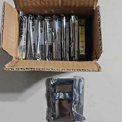 Cartuchos de tinta Epson 200, 4 negros, 2 cianes, 2 amarillos y 1 magenta Foto 1 de 4