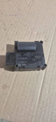 Audi A6 S6 C6 4F 2004 Air heater flap actuator motor 0132801359 VGA18994 - Image 1 of 3