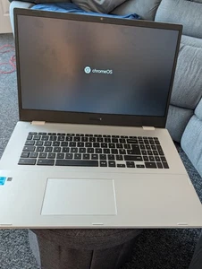 ASUS CX1700 17.3" Chromebook - Perfect for Students & Basic Computing Needs - Picture 1 of 3