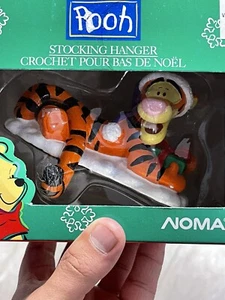 Disney Weihnachten Winnie the Puuh Tigger Strumpfaufhänger Name - Bild 1 von 3