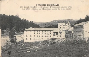 CPA 66 FONT ROMEU ENTREE DE L'ERMITAGE ROUTE DE MONT LOUIS - Picture 1 of 1