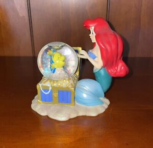 Disney Little Mermaid Treasure Chest 4” Snow Globe Flounder And Ariel
