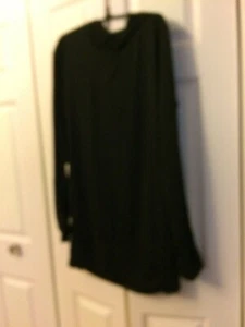 Overmal Women's Long Sleeve Hooded Black Long top Size Medium NWT - Picture 1 of 7