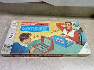 Vintage 1967 Battleship Board Game #4730 complete Milton Bradley - Picture 1 of 17