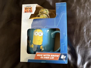 MUG CUP: DESPICABLE ME 4 MINIONS MUG WITH SNOWGLOBE LID IN BOX AS NEW - Picture 1 of 8