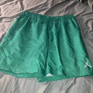 Nike Air Jordan Green Embroidered Logo Badehose Boardshorts Gr. XL - Bild 1 von 4