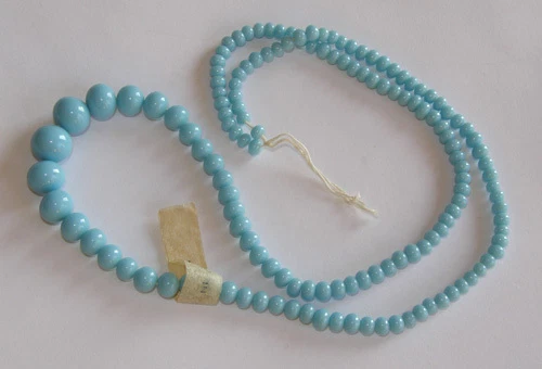 VINTAGE GRADUATED GLASS BEAD STRAND LENGTH LIGHT BLUE MADE IN JAPAN w/TAGS   - Image 1 of 1