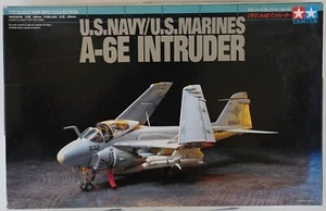 Tamiya 60742 (42) 1/72 Grumman A-6E Intruder - Picture 1 of 5