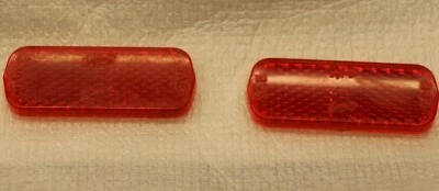 1962 1963 1964 Chevrolet Chevy II Tail Stop Light Center Reflector Lens SAE B62 - Image 1 of 3