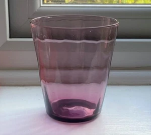 A Victorian amethyst glass tumbler - Picture 1 of 5