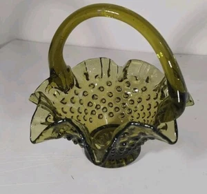 Plato de caramelo Hobnail de vidrio verde Fenton con mango estilo colonial - Imagen 1 de 14