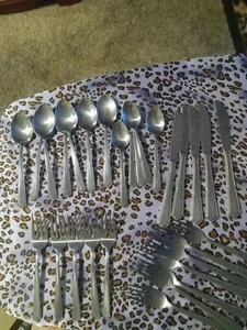 Vintage Set Of Rogers Stainless Steel Silverware 29 Pieces Korea - Picture 1 of 10