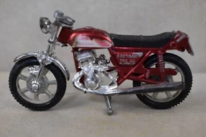Vintage Kidco Tough Wheels Kawasaki 750 SS Red Motorcycle MOC 1/26 Scale - Picture 1 of 4