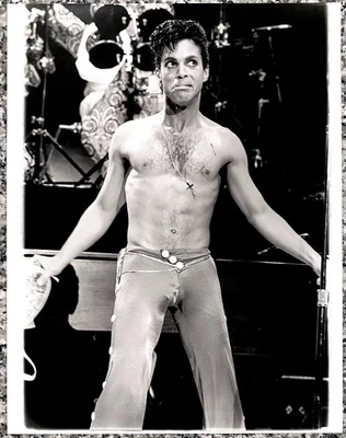 1986 Prince "Prince's "New Look" at the Wiltern" Type 1 Original Photo, 7x9in - Image 1 of 2