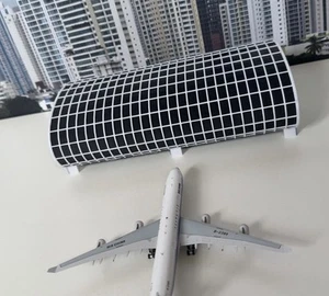 1:500 White Model Airport Terminal (B/W) - Picture 1 of 5