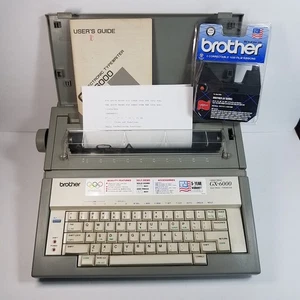 Máquina de escribir electrónica Brother GX-6000 de colección con cubierta y cintas adicionales probadas - Imagen 1 de 16