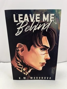 Wahrscheinlich Smut Exclusive: Leave Me Behind von K.M. Moronova - Bild 1 von 4