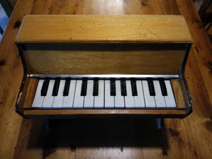 Toy piano jouet ancien Mundia Beilei 24 keys sounds like Michelsonne - Photo 1/2
