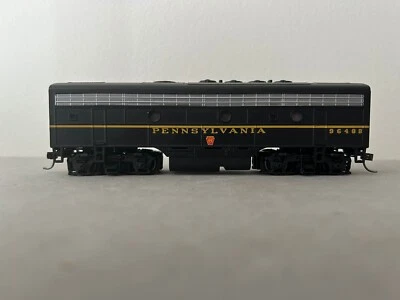 Bachmann Plus Ho Scale F7B #9648B - Image 1 of 4