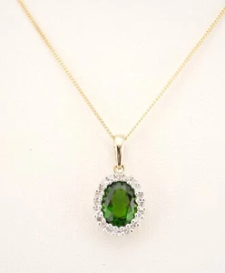 Beautiful 9ct Gold Chrome Diopside & Diamond Halo Pendant Necklace & Chain - Picture 1 of 8