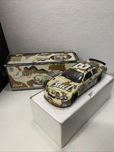 Dale Earnhardt Jr #8 Budweiser Special Operations Warrior F 2007 Monte Carlo SS - Bild 1 von 12
