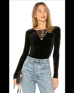 Revolve Bailey 44 Top Schwarz Coven Schnürung Samt Slim Fit Stretch Gr. Small - Bild 1 von 9
