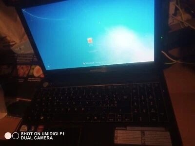 PC Notebook Computer Portatile emachines  - Immagine 1 di 4